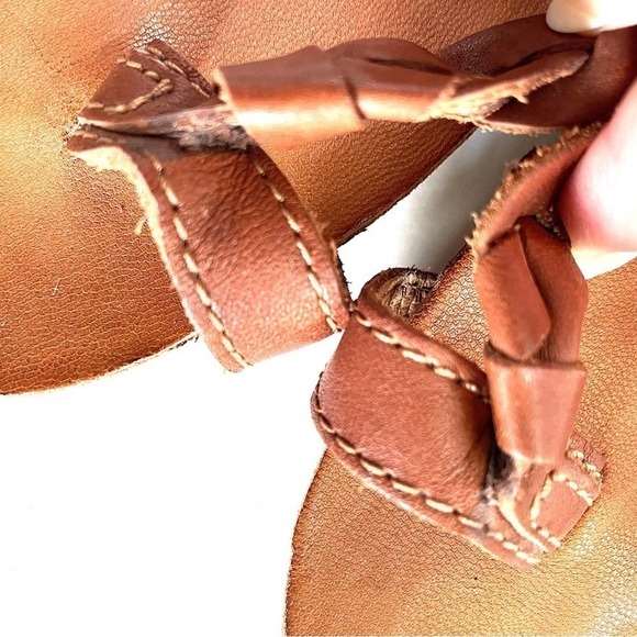 OTBT Brown Leather Thong T-strap Sandal Stud Ankle Strap St. Croix Shoe 9.5 - Picture 11 of 11